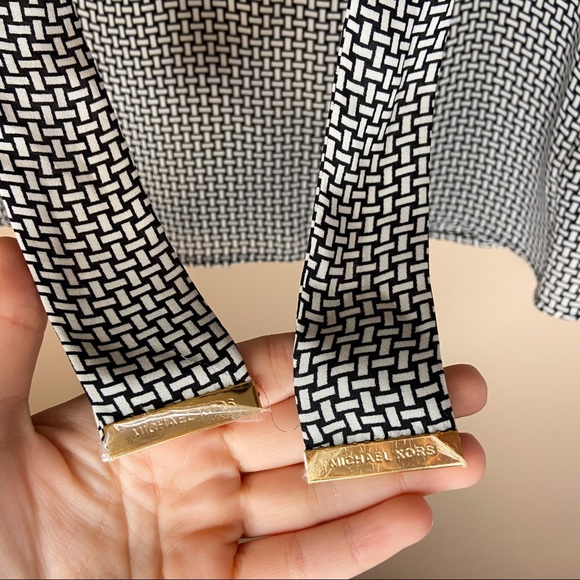 NWOT MICHAEL KORS BLACK AND WHITE BLOUSE - Picture 4 of 7